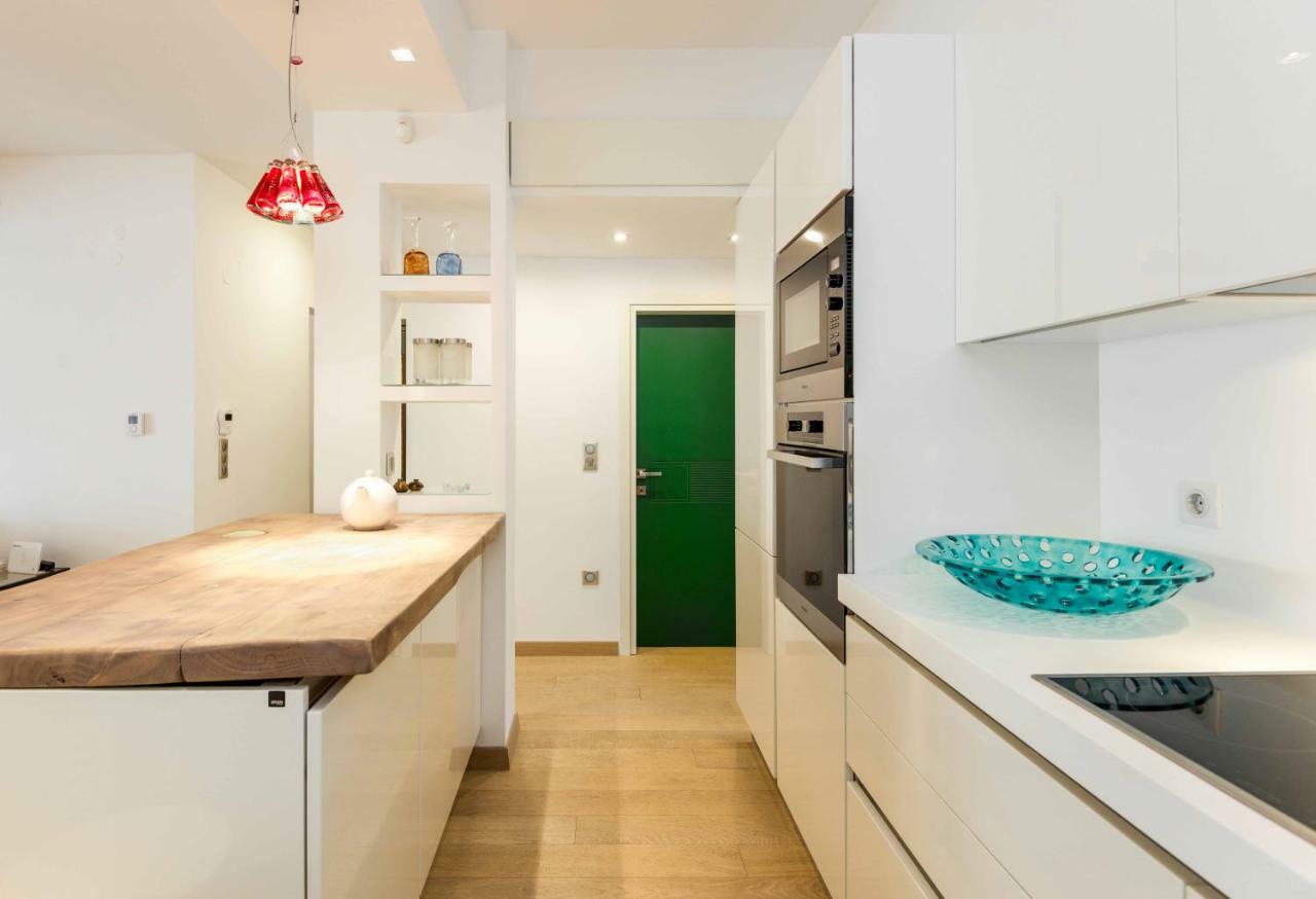 Stylish 3-Bedroom Apartment & Terrace Thessaloniki Exterior foto