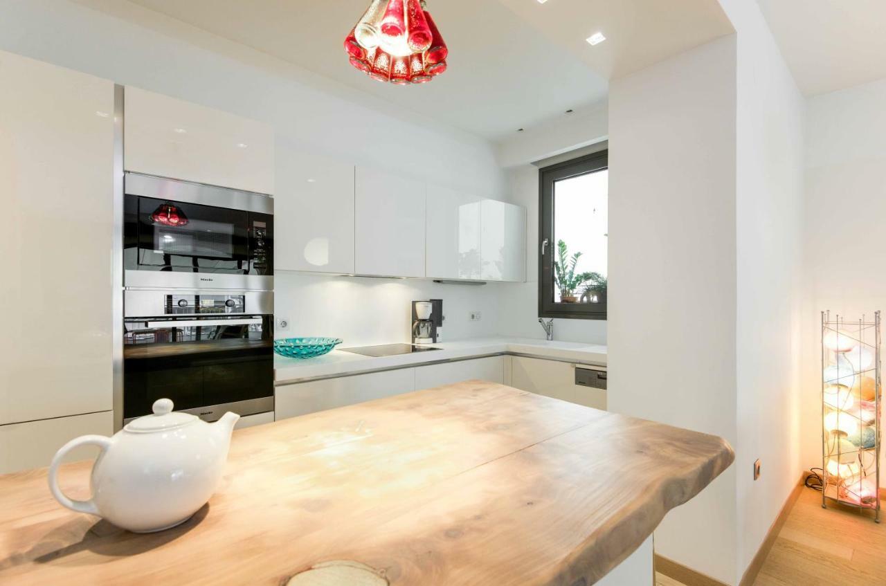 Stylish 3-Bedroom Apartment & Terrace Thessaloniki Exterior foto